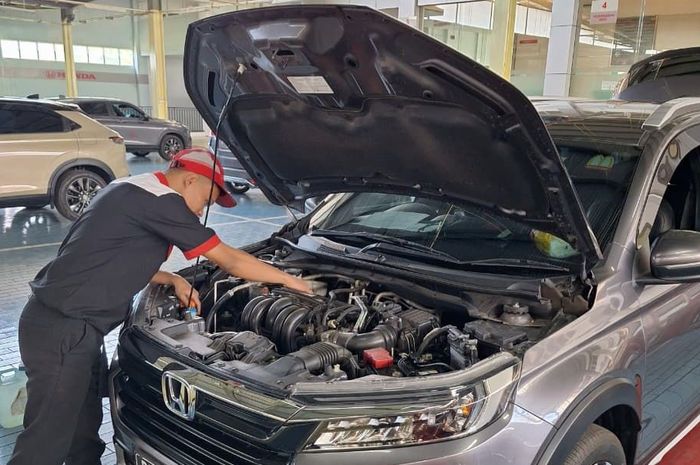PT Honda Prospect Motor (HPM) melalui jaringan dealer resminya menghadirkan program servis khusus dengan potongan harga untuk meringankan beban konsumen