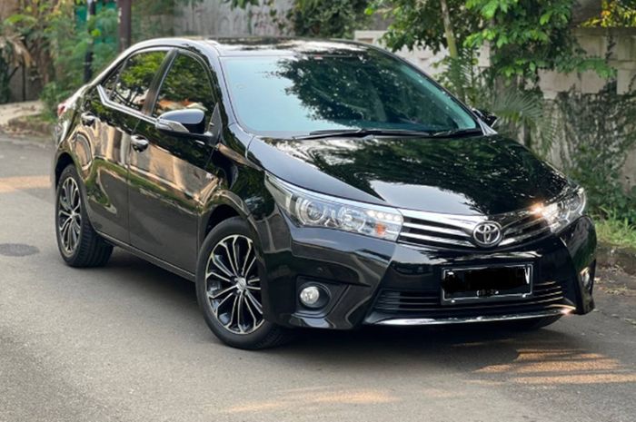 Toyota Corolla Altis 2015 Bekas