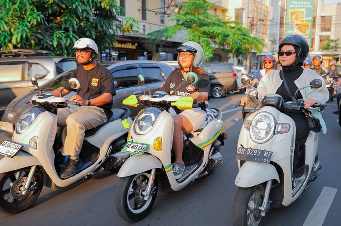 City Rollling Honda Scoopy di Solo