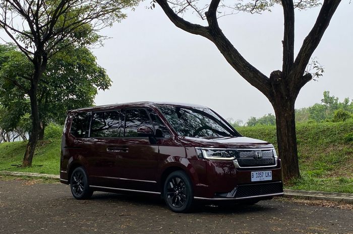 Honda Step WGN e:HEV.