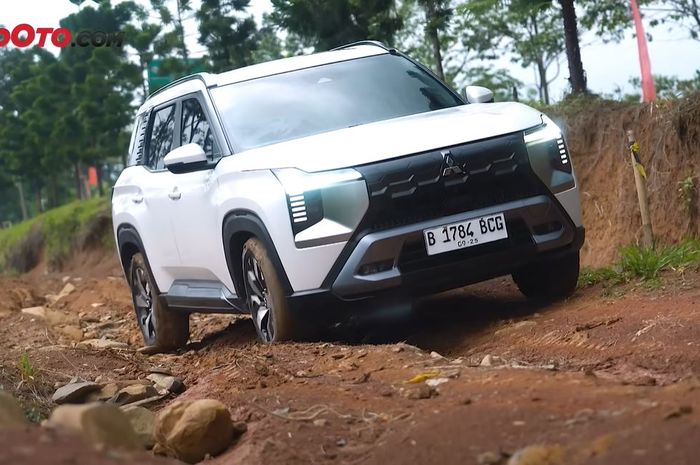 ground clearance Mitsubishi Destinator mencapai 244 mm tanpa engine under cover