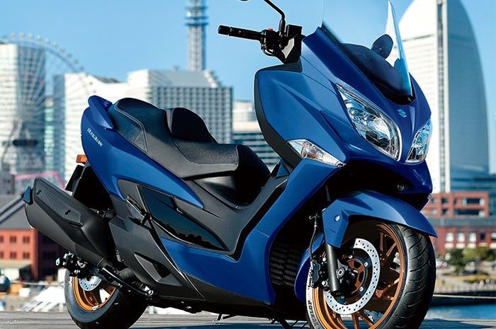 penampakan skutik Suzuki Burgman 400