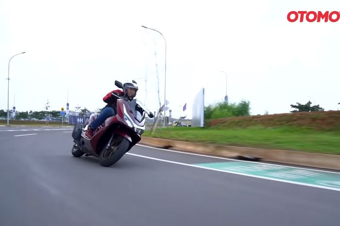 Honda PCX 160 jadi salah satu matic yang masih pakai rangka konvensional