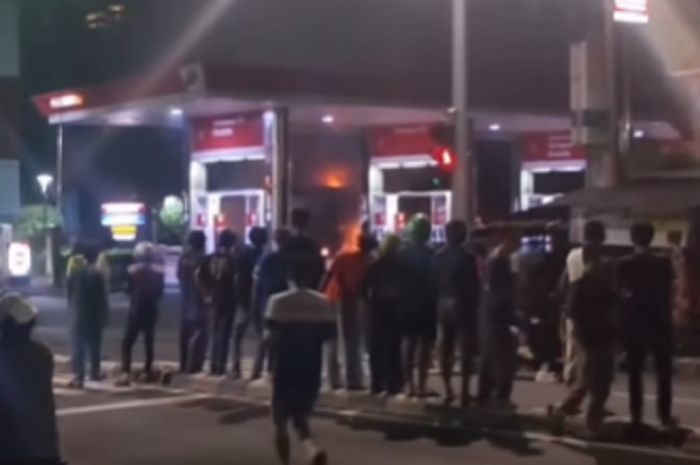 SPBU terbakar di Slipi, satu orang mengalami luka bakar