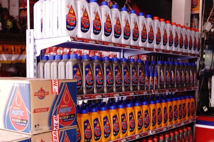 Peredaran oli palsu merek Federal Oil berhasil terungkap. Jumlahnya nggak main-main