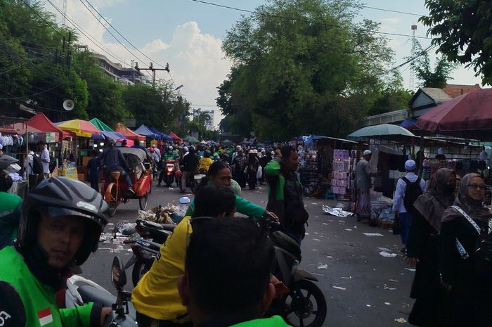 Ilustrasi ojek online di kota Solo