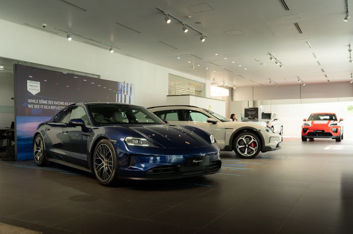 Porsche bikin Open House alias pameran di Jakarta