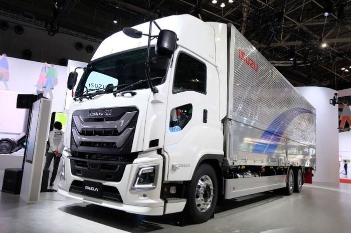 Isuzu GIGA generasi terbaru di Japan Mobility Show 2025