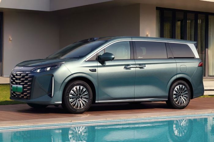 versi baru BYD Xia 2026 yang lebih canggih dan irit BBM, cocok jadi pesaing Wuling Darion dan trio High MPV Jepang