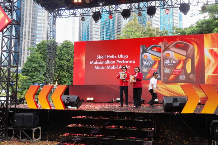 Shell Indonesia resmi meluncurkan pelumas terbarunya, Shell Helix Ultra, 