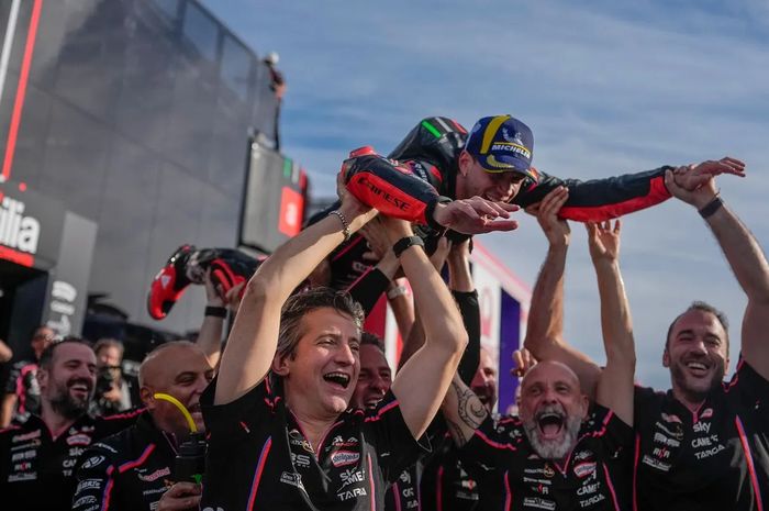 Marco Bezzecchi menang MotoGP Portugal