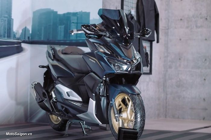 Kembaran Honda Vario dirombak jadi bergaya touring off-road dengan aksesori performa tinggi