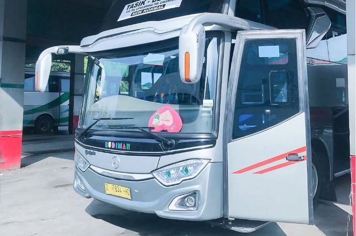 Bus PO Budiman trayek Tasikmalaya-Bekasi
