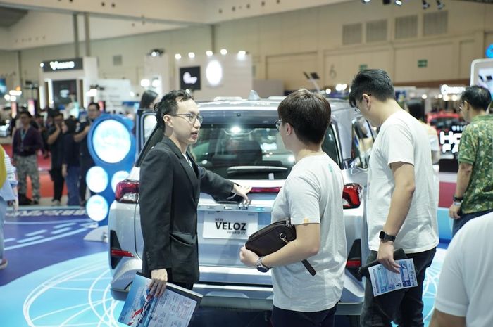 Booth Toyota di GJAW 2025