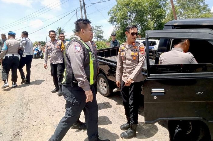 Jajaran Satlantas Polres Lampung Tengah berhasil mengamankan Mitsubishi L300 curian yang sebelumnya terlibat kejar-kejaran dengan Polisi