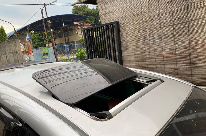 sunroof modifikasi terpasang