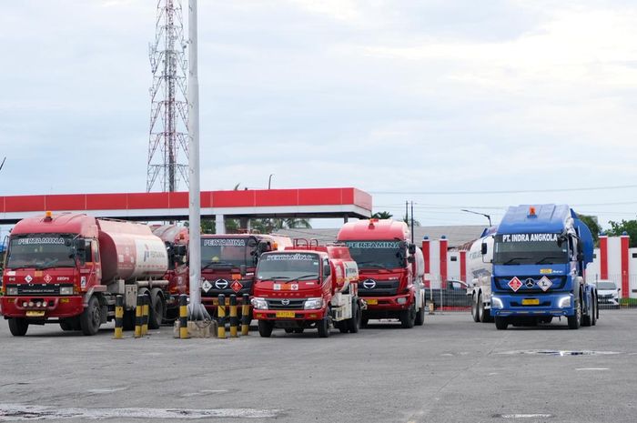 Penyaluran BBM dan LPG di masyarakat dipastikan Pertamina akan tetap berjalan di tengah bencana banjir dan longsor di beberapa titik