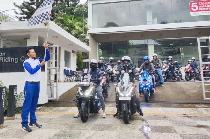 Komunitas Honda ADV 160 memulai perjalanan