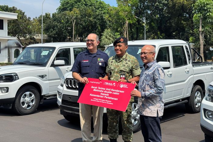Penyerahan Mahindra Double Cabin 4WD dari RMA Indonesia dan Agrinas Pangan Nusantara kepada Kementerian Pertahanan RI