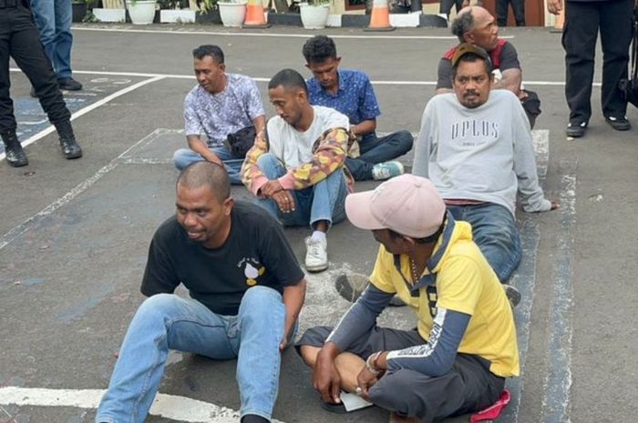 Polisi tangkap tujuh debt collector di wilayah Sukmajaya, Kota Depok.
