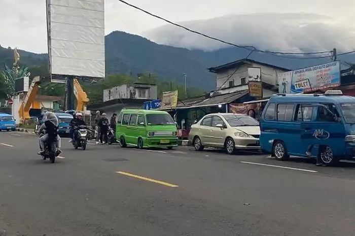 Angkot di Puncak Bogor, Jawa Barat diminta libur selama 4 hari tapi diberi kompensasi Rp 800.000 Pemprov Jabar
