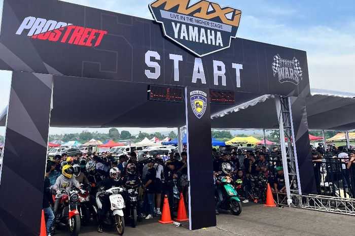 Adu kecepatan disiapkan di trek bandara Husesin Sastranegara