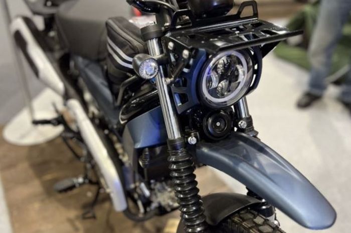 penampakan AJS Imber, bebek trail pesaing Honda CT125 dari Inggirs