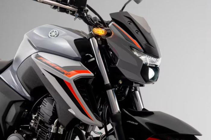 penampakan sportbike 250 cc 1 silinder baru Yamaha Fazer FZ25 Connected 2026