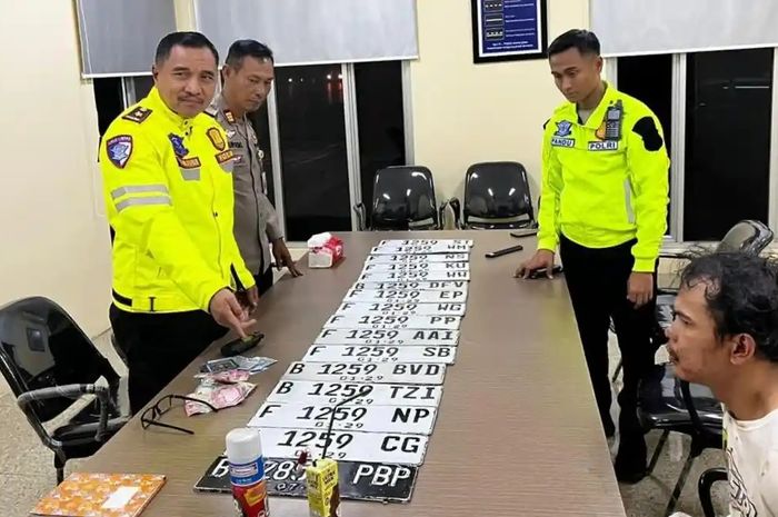 Toyota Fortuner dimodifikasi tangkinya untuk tampung solar subsidi dan dijual lagi dengan harga tinggi