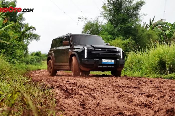 Chery J6T punya fitur yang memudahkan perempuan saat berbelanja 
