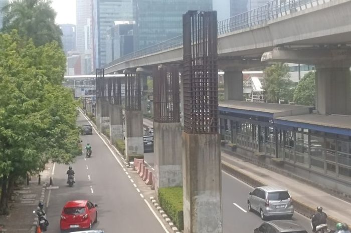 Tiang monorel di Jalan Rasuna Said, Jakarta Selatan