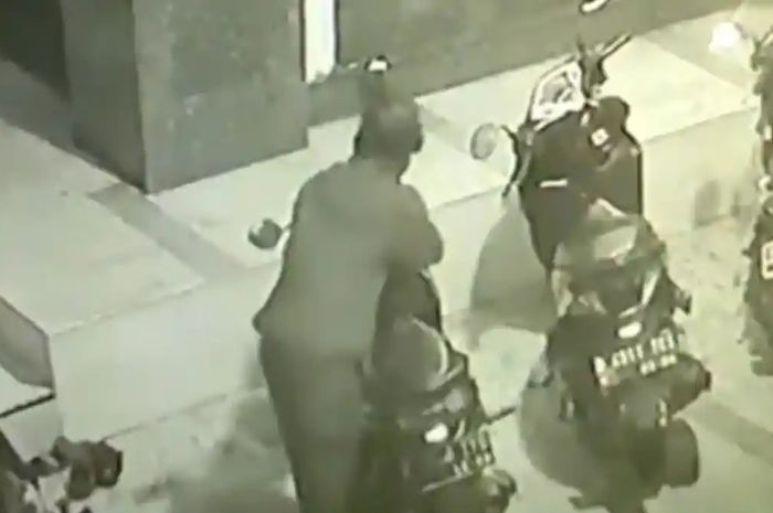 Dua maling Honda BeAT dan Honda Genio dibekuk korbannya sendiri usai jual barang curian di medsos