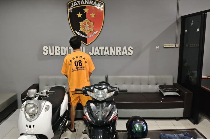 RC alias Aming (31), residivis pencurian dengan kekerasan alias begal baru keluar penjara langsung mencuri Honda Revo milik pabrik es di Pangkalpinang, Bangka Belitung