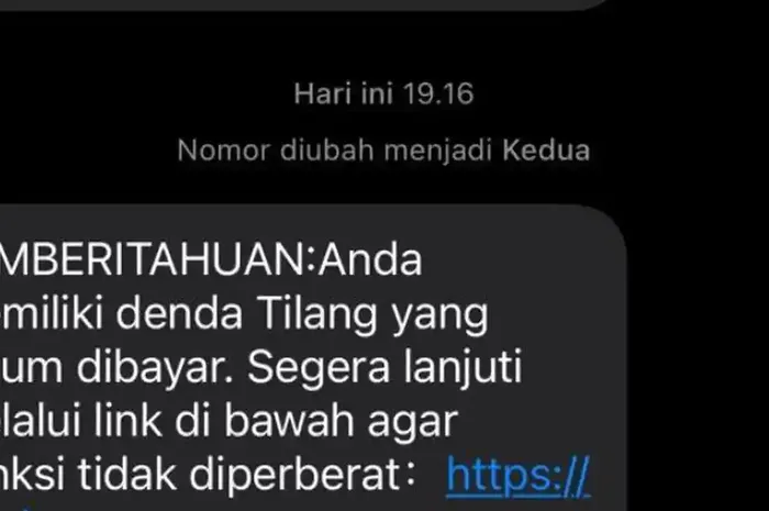 Teror pesan link tilang elektronik atau ETLE bodong alias penipuan yang dikirim ke warga Semarang, Jawa Tengah