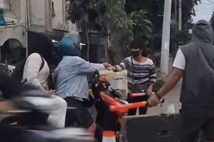 Pungli di jalur pintas kawasan Kota Tua