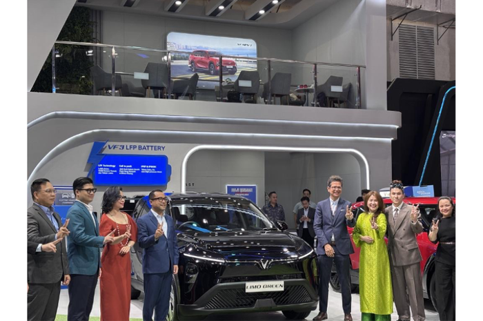 VinFast Perkenalkan Limo Green di ajang IIMS 2026 