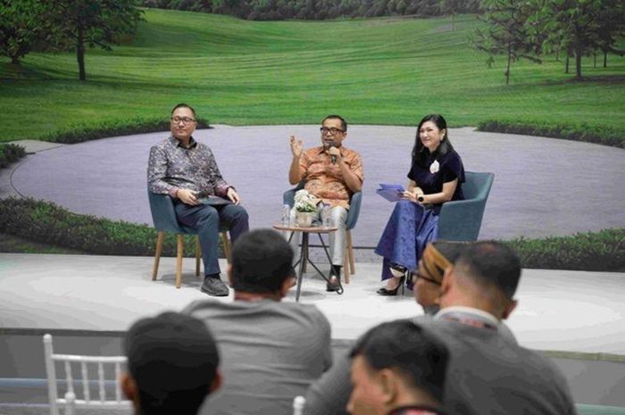 VinTalks bersama CEO VinFast Indonesia dan pakar ekonomi Josua Pardede, Sabtu (7/11/2026) di booth VinFast Indonesia IIMS 2026