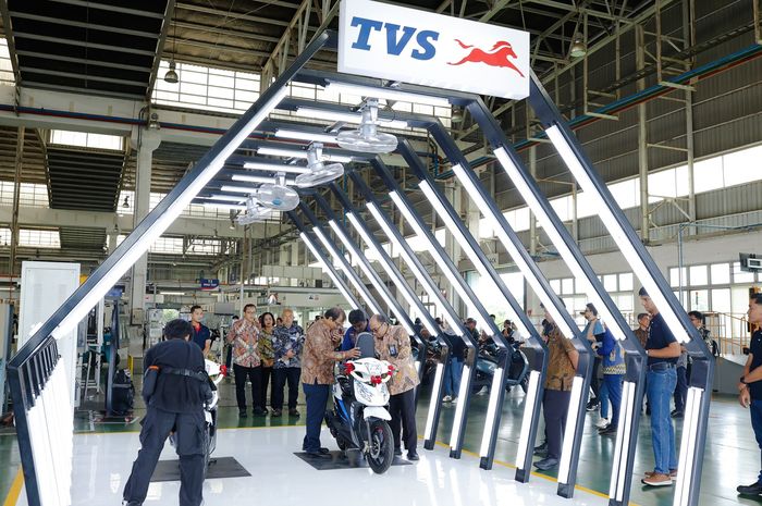 TVS Motor Company Indonesia rayakan pencapaian produksi 1 juta unit di Indonesia