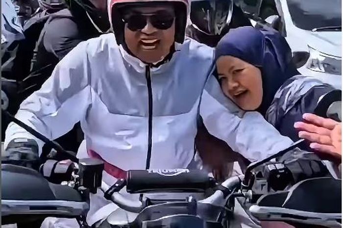 Gubernur Jawa Barat, Dedi Mulyadi keliling Jawa Barat naik Triumph Scrambler 1200 XE