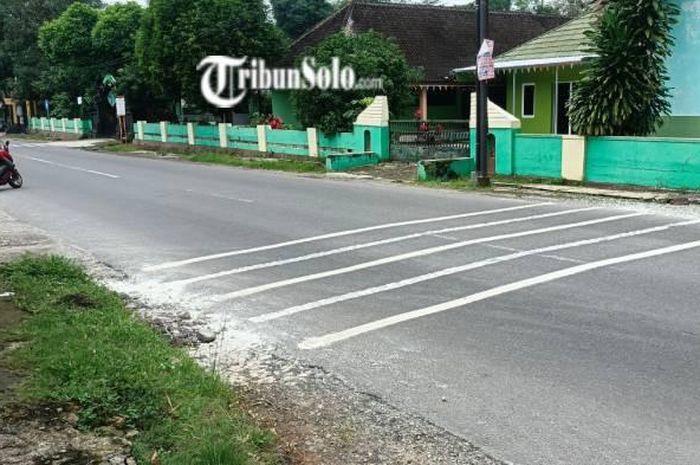 Pita Kejut jalan Kragilan - Mojosongo setelah dikurangi Dinas Perhubungan (Dishub) Boyolali pada Kamis (19/2/2026).