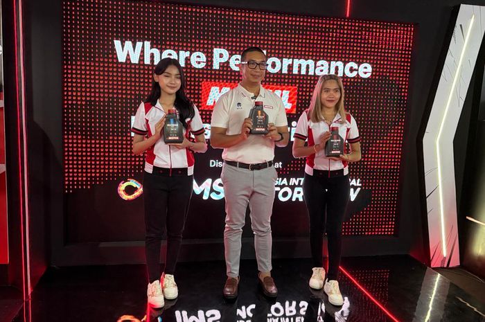 Motul hadirkan oli mesin mobil terbaru dengan standar API SQ di IIMS 2026