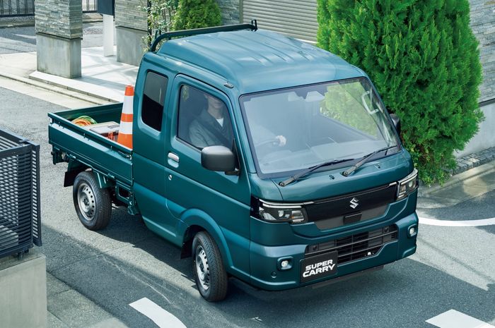 Suzuki Super Carry warna Denim Blue Metallic.