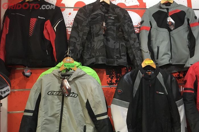 Laporan Utama Tabloid Otomotif, Apparel lokal semakin diterima