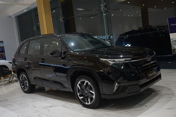 Subaru Forester terbaru.