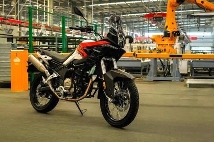 penampakan Leonart Rally 300, motor adventure baru pesaing Honda CRF300 Rally di Eropa