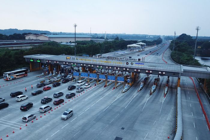 Data terbaru dari PT Jasamarga Transjawa Tol (JTT) mencatat pergerakan kendaraan ke arah timur sempat tembus ratusan ribu unit.