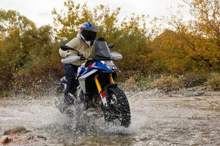 penampakan BMW F450 GS terbaru