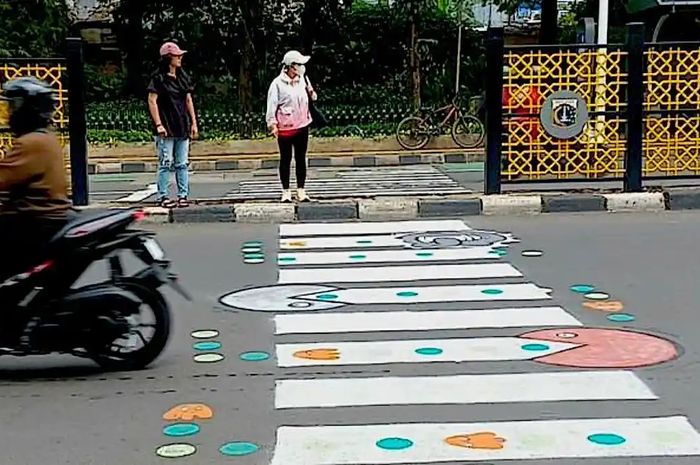 Zebra Cross swadaya warga di Pancoran akan dibongkar lagi oleh Dinas Bina Marga DKI Jakarta