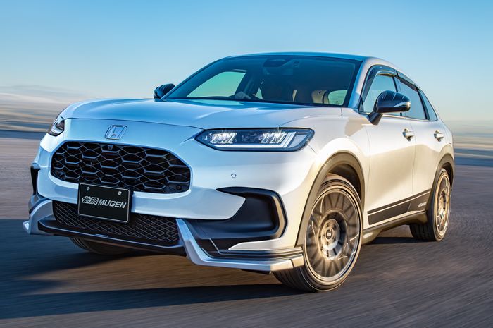 Honda ZR-V e:HEV CROSS TOURING versi Mugen.