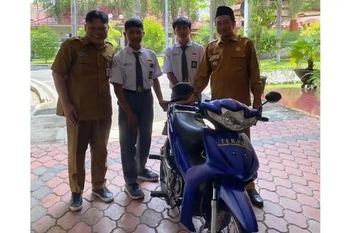 Siswa SMK di Bondowoso sukses ubah motor bensin jadi listrik